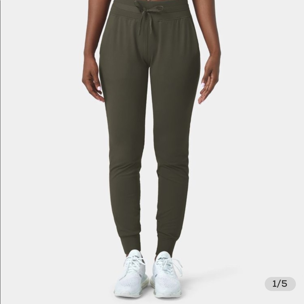 HALARA dark green joggers